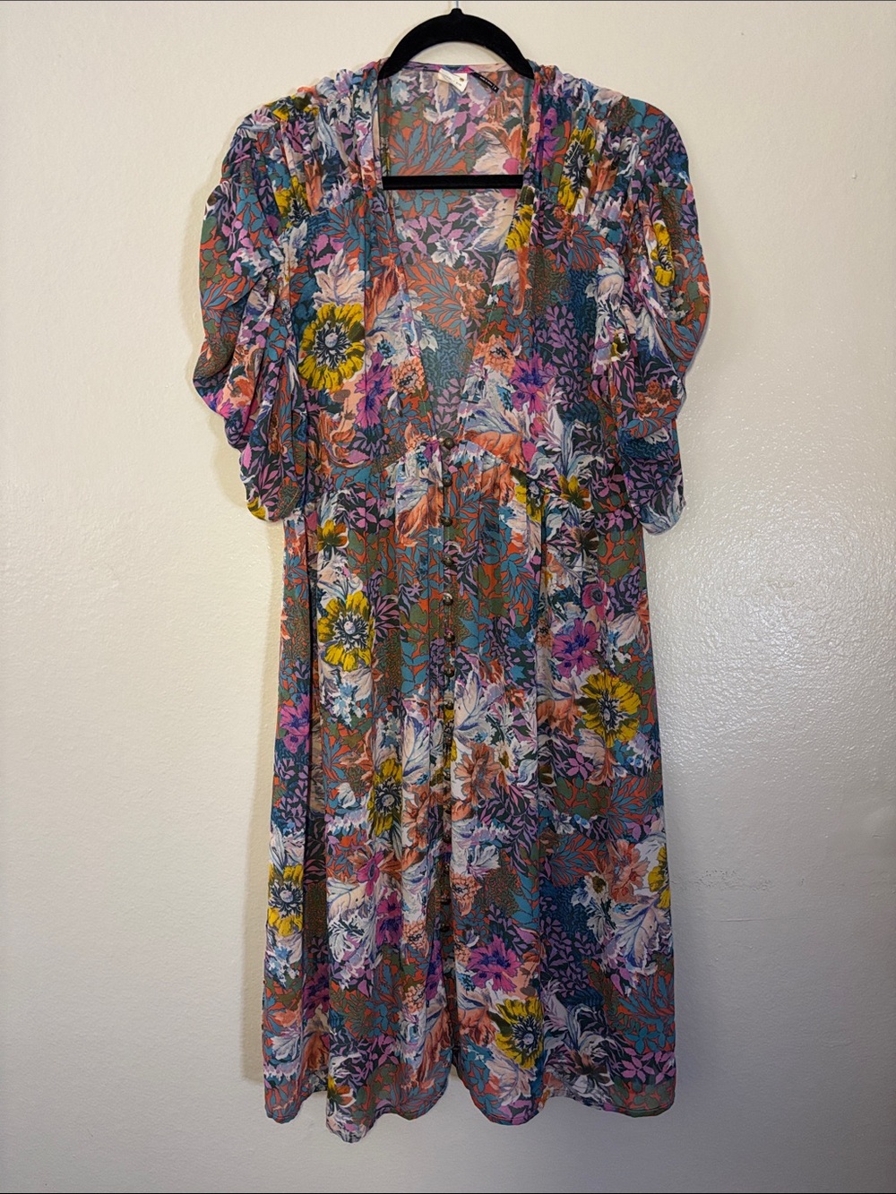 Akemi + KinFloral Puff-Sleeve Midi Dress in Multi- Color